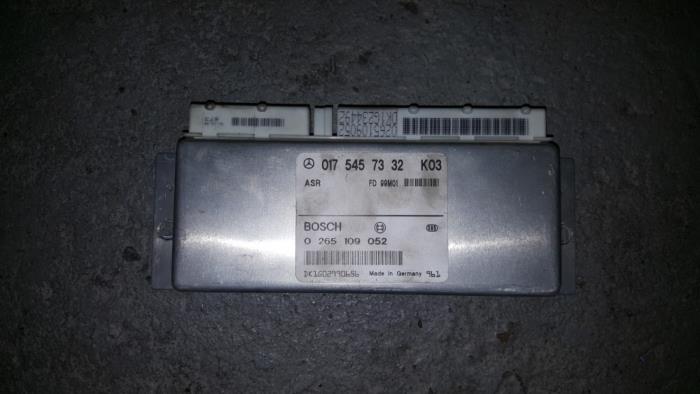 Used ASR computer Mercedes C-Klasse Price € 36,30 Inclusive VAT offered by AKAS Automaterialen