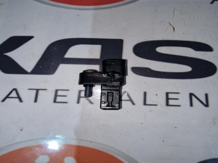 Begagnade Vevaxelsensor BMW 1-Serie Pris € 6,05 Inklusive moms erbjuds av AKAS Automaterialen