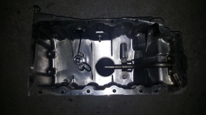 Gebrauchte Ölwanne Citroen BX Preis € 60,50 Mit Mehrwertsteuer angeboten von AKAS Automaterialen (acceptatie)
