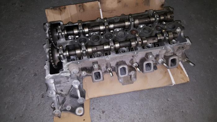 Begagnade Topplock Citroen BX Pris € 242,00 Inklusive moms erbjuds av AKAS Automaterialen (acceptatie)