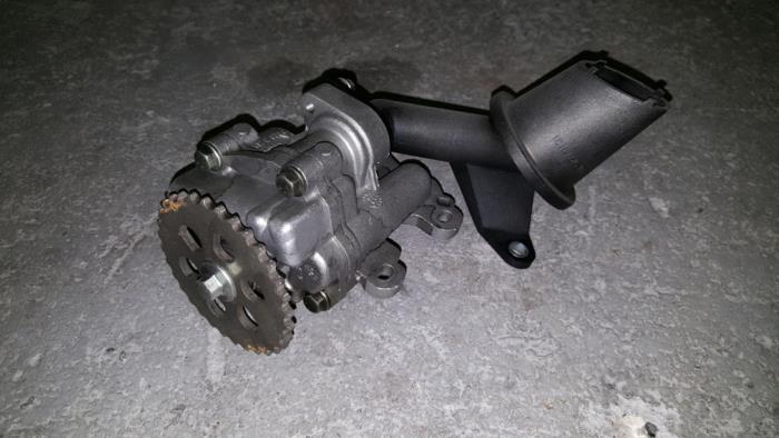 Gebrauchte Ölpumpe Citroen BX Preis € 60,50 Mit Mehrwertsteuer angeboten von AKAS Automaterialen (acceptatie)
