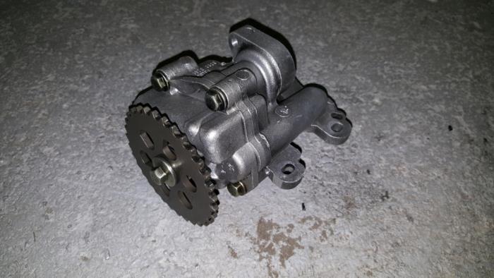 Gebrauchte Ölpumpe Citroen BX Preis € 60,50 Mit Mehrwertsteuer angeboten von AKAS Automaterialen (acceptatie)