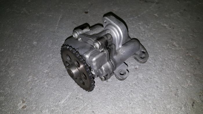 Begagnade Oljepump Citroen BX Pris € 60,50 Inklusive moms erbjuds av AKAS Automaterialen (acceptatie)