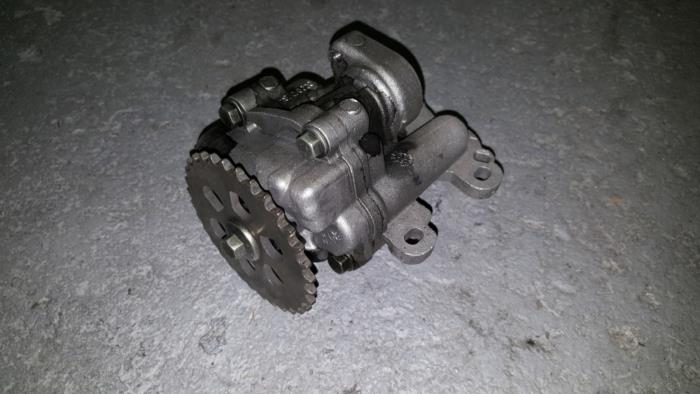 Gebrauchte Ölpumpe Citroen BX Preis € 60,50 Mit Mehrwertsteuer angeboten von AKAS Automaterialen (acceptatie)