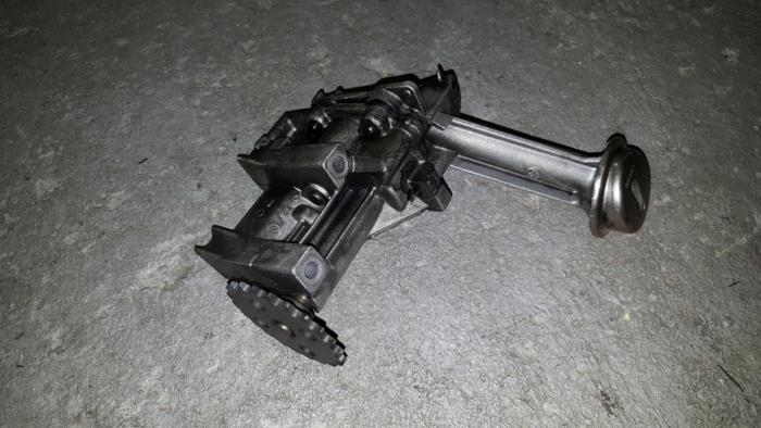 Gebrauchte Ölpumpe Citroen BX Preis € 48,40 Mit Mehrwertsteuer angeboten von AKAS Automaterialen (acceptatie)
