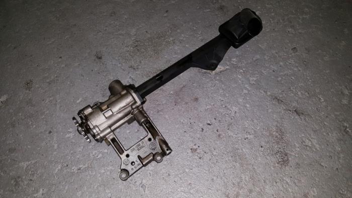 Gebrauchte Ölpumpe Citroen BX Preis € 60,50 Mit Mehrwertsteuer angeboten von AKAS Automaterialen (acceptatie)