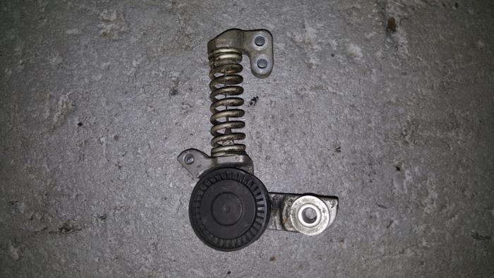 Usados Tensor correa múltiple Citroen BX Precio € 42,35 IVA incluido ofrecido por AKAS Automaterialen (acceptatie)