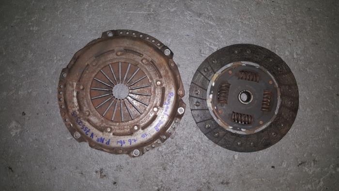 Gebrauchte Schwungrad Citroen BX Preis € 36,30 Mit Mehrwertsteuer angeboten von AKAS Automaterialen (acceptatie)