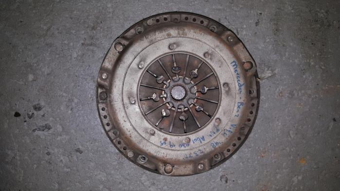Gebrauchte Schwungrad Citroen BX Preis € 60,50 Mit Mehrwertsteuer angeboten von AKAS Automaterialen (acceptatie)