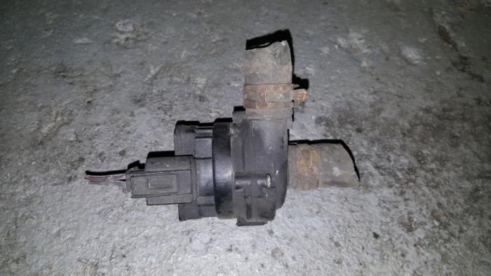 Usagé Pompe à eau Citroen BX Prix € 60,50 Prix TTC proposé par AKAS Automaterialen (acceptatie)