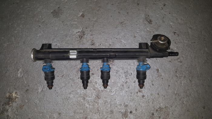 Usagé Système d'injection Citroen BX Prix € 36,30 Prix TTC proposé par AKAS Automaterialen (acceptatie)