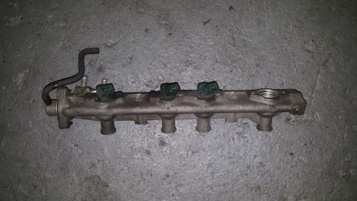 Gebrauchte Einspritzdüse (Einspritzer) Citroen BX Preis € 30,25 Mit Mehrwertsteuer angeboten von AKAS Automaterialen (acceptatie)