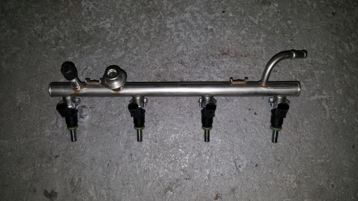 Usagé Système d'injection Citroen BX Prix € 90,75 Prix TTC proposé par AKAS Automaterialen (acceptatie)