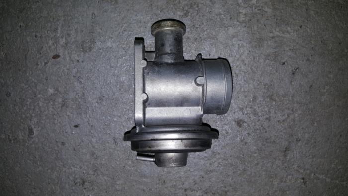 Gebrauchte AGR Ventil Citroen BX Preis € 36,30 Mit Mehrwertsteuer angeboten von AKAS Automaterialen (acceptatie)