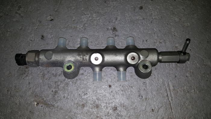 Usagé Distributeur de carburant Citroen BX Prix € 36,30 Prix TTC proposé par AKAS Automaterialen (acceptatie)