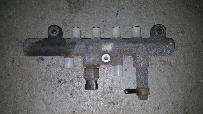 Usagé Distributeur de carburant Citroen BX Prix € 36,30 Prix TTC proposé par AKAS Automaterialen (acceptatie)
