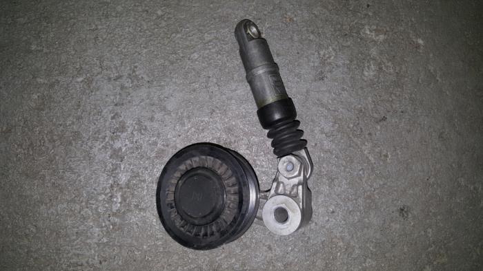 Usados Tensor correa múltiple Citroen BX Precio € 48,40 IVA incluido ofrecido por AKAS Automaterialen (acceptatie)