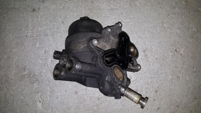 Gebrauchte Ölfiltergehäuse Citroen BX Preis € 60,50 Mit Mehrwertsteuer angeboten von AKAS Automaterialen (acceptatie)