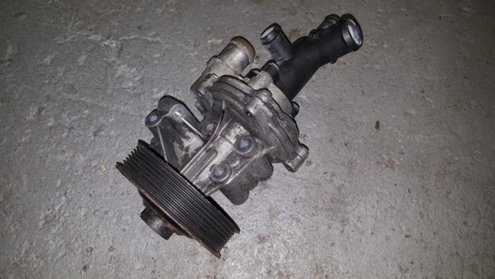 Usagé Pompe à eau Citroen BX Prix € 60,50 Prix TTC proposé par AKAS Automaterialen (acceptatie)