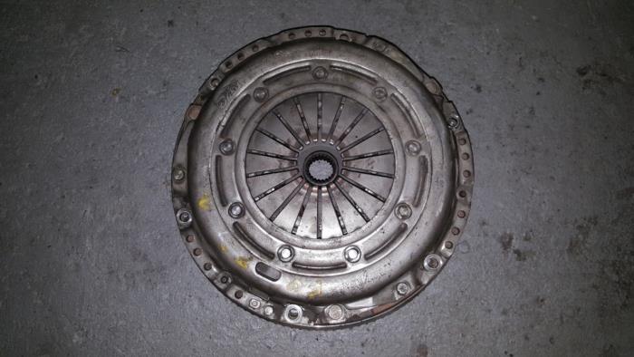 Gebrauchte Schwungrad Citroen BX Preis € 121,00 Mit Mehrwertsteuer angeboten von AKAS Automaterialen (acceptatie)