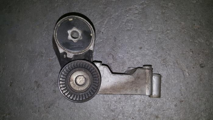 Usados Tensor correa múltiple Citroen BX Precio € 24,20 IVA incluido ofrecido por AKAS Automaterialen (acceptatie)