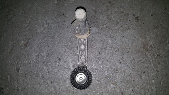 Gebrauchte Spanrolle multiriem Citroen BX Preis € 36,30 Mit Mehrwertsteuer angeboten von AKAS Automaterialen (acceptatie)
