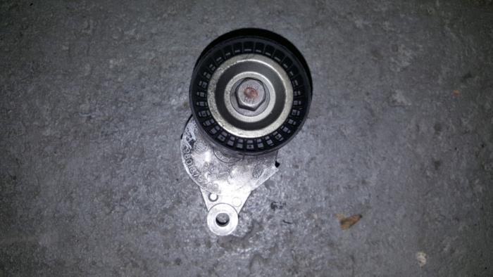 Gebrauchte Spanrolle multiriem Citroen BX Preis € 24,20 Mit Mehrwertsteuer angeboten von AKAS Automaterialen (acceptatie)
