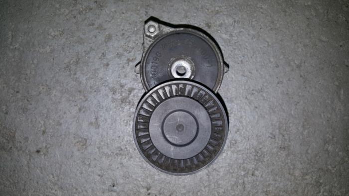 Usados Tensor correa múltiple Citroen BX Precio € 24,20 IVA incluido ofrecido por AKAS Automaterialen (acceptatie)