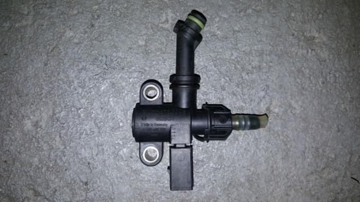 Begagnade Bränsletryckssensor Citroen BX Pris € 24,20 Inklusive moms erbjuds av AKAS Automaterialen (acceptatie)