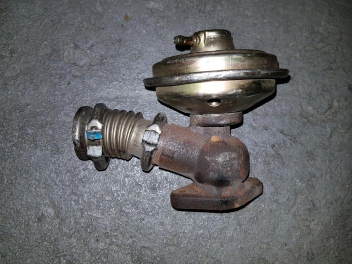 Gebrauchte AGR Ventil Citroen BX Preis € 24,20 Mit Mehrwertsteuer angeboten von AKAS Automaterialen (acceptatie)