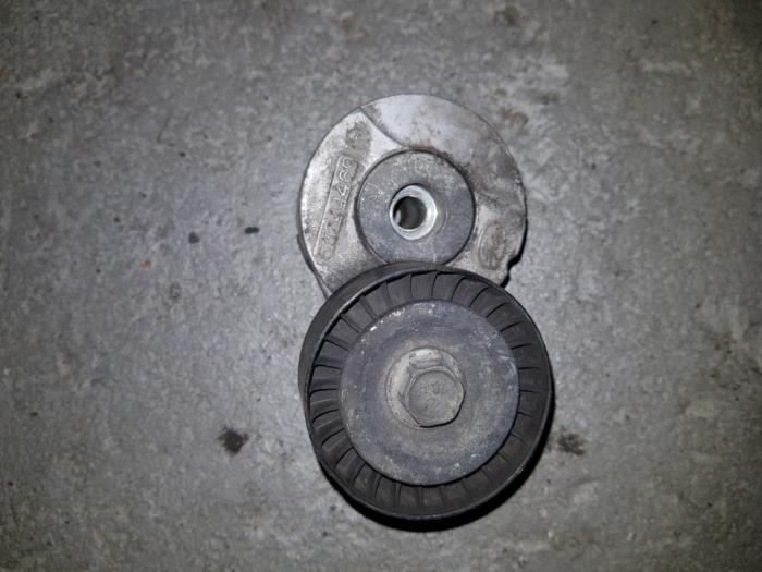 Usados Tensor correa múltiple Citroen BX Precio € 24,20 IVA incluido ofrecido por AKAS Automaterialen (acceptatie)