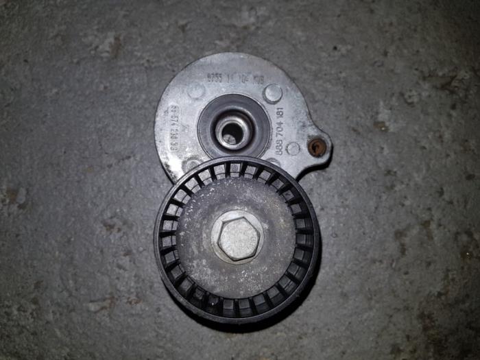 Usados Tensor correa múltiple Citroen BX Precio € 24,20 IVA incluido ofrecido por AKAS Automaterialen (acceptatie)