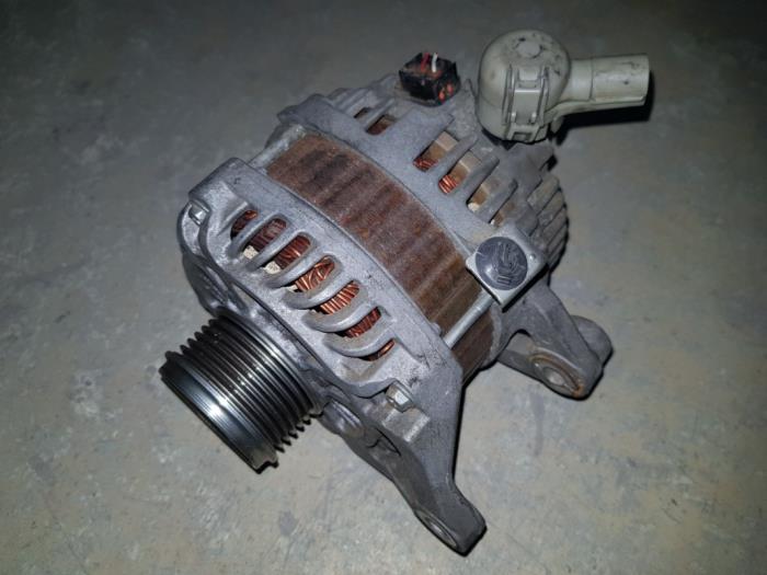 Begagnade Dynamo Citroen BX Pris € 48,40 Inklusive moms erbjuds av AKAS Automaterialen (acceptatie)