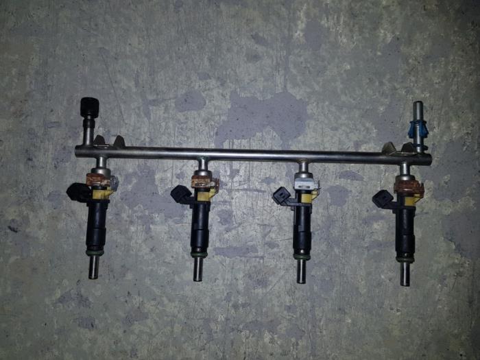 Usagé Système d'injection Citroen BX Prix € 60,50 Prix TTC proposé par AKAS Automaterialen (acceptatie)