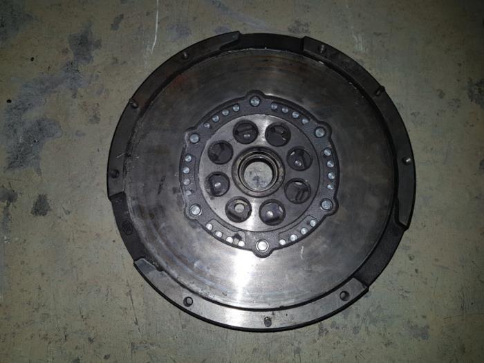 Gebrauchte Schwungrad Citroen BX Preis € 90,75 Mit Mehrwertsteuer angeboten von AKAS Automaterialen (acceptatie)