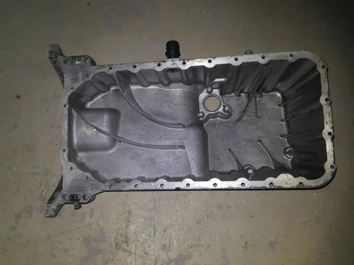 Gebrauchte Ölwanne Citroen BX Preis € 60,50 Mit Mehrwertsteuer angeboten von AKAS Automaterialen (acceptatie)