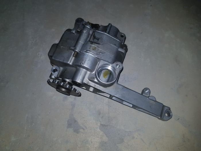 Gebrauchte Ölpumpe Citroen BX Preis € 36,30 Mit Mehrwertsteuer angeboten von AKAS Automaterialen (acceptatie)