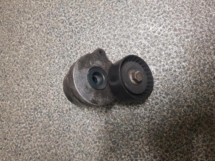 Usados Tensor correa múltiple Citroen BX Precio € 30,25 IVA incluido ofrecido por AKAS Automaterialen (acceptatie)