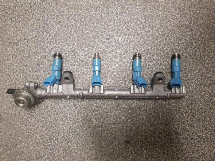 Usagé Système d'injection Citroen BX Prix € 24,20 Prix TTC proposé par AKAS Automaterialen (acceptatie)