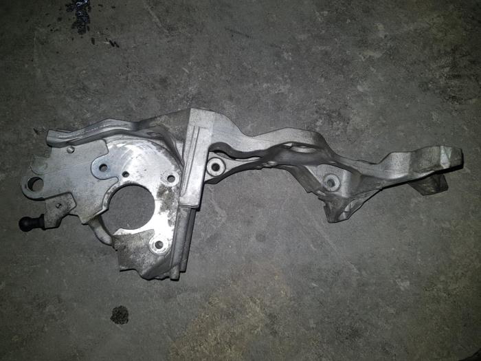 Used Alternator upper bracket Citroen BX Price € 30,25 Inclusive VAT offered by AKAS Automaterialen (acceptatie)