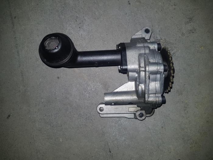 Begagnade Oljepump Citroen BX Pris € 30,25 Inklusive moms erbjuds av AKAS Automaterialen (acceptatie)