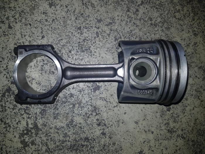 Usagé Piston Citroen BX Prix € 90,75 Prix TTC proposé par AKAS Automaterialen (acceptatie)