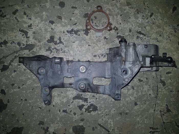 Used Alternator upper bracket Citroen BX Price € 36,30 Inclusive VAT offered by AKAS Automaterialen (acceptatie)