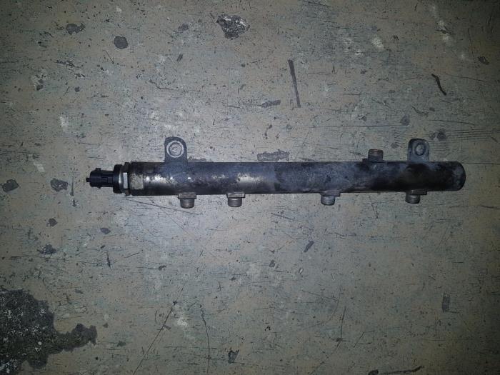 Usagé Distributeur de carburant Citroen BX Prix € 60,50 Prix TTC proposé par AKAS Automaterialen (acceptatie)