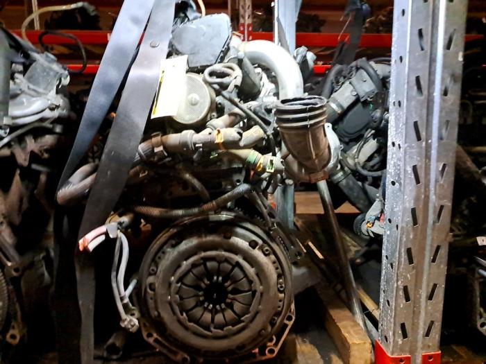 Gebrauchte Motor Renault Scénic II (JM) 1.5 dCi 105 FAP Preis € 363,00 Mit Mehrwertsteuer angeboten von De Jonghe Recuparts