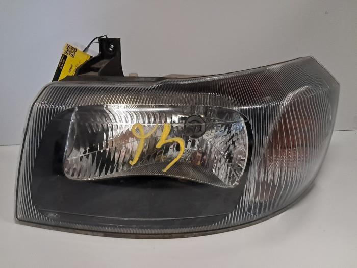 Używane Reflektor lewy Ford Transit Cena € 60,50 Z VAT oferowane przez De Jonghe Recuparts