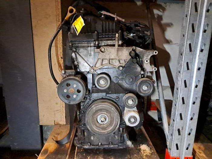 Used Engine Hyundai Santa Fe II (CM) 2.0 CRDi 16V 4x4 Price € 1.996,50 Inclusive VAT offered by De Jonghe Recuparts