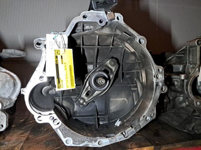 Gebrauchte Getriebe Audi A4 (B7) 2.0 TDI 16V Preis € 423,50 Mit Mehrwertsteuer angeboten von De Jonghe Recuparts