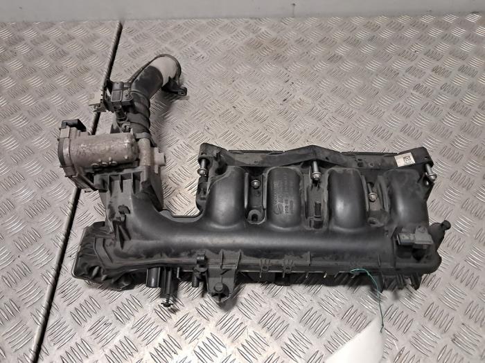 Używane Kolektor dolotowy Mercedes A (W176) Cena € 181,50 Z VAT oferowane przez De Jonghe Recuparts