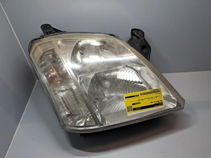 Używane Reflektor lewy Opel Meriva Cena € 60,50 Z VAT oferowane przez De Jonghe Recuparts